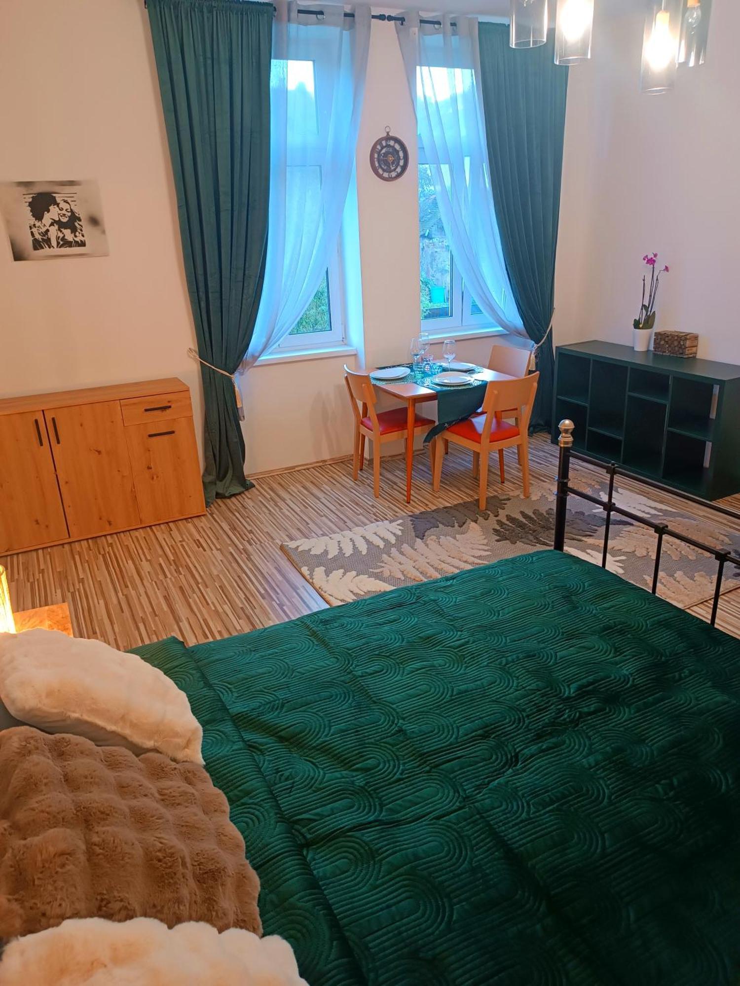 Family Apartments Center Of Muerzzuschlag Eksteriør billede